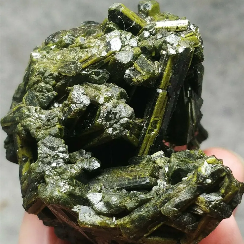 Natural Green Tourmaline Quartz Crystal Cluster Mineral Energy Gem Gift Room Decoration Home Furnishings 6