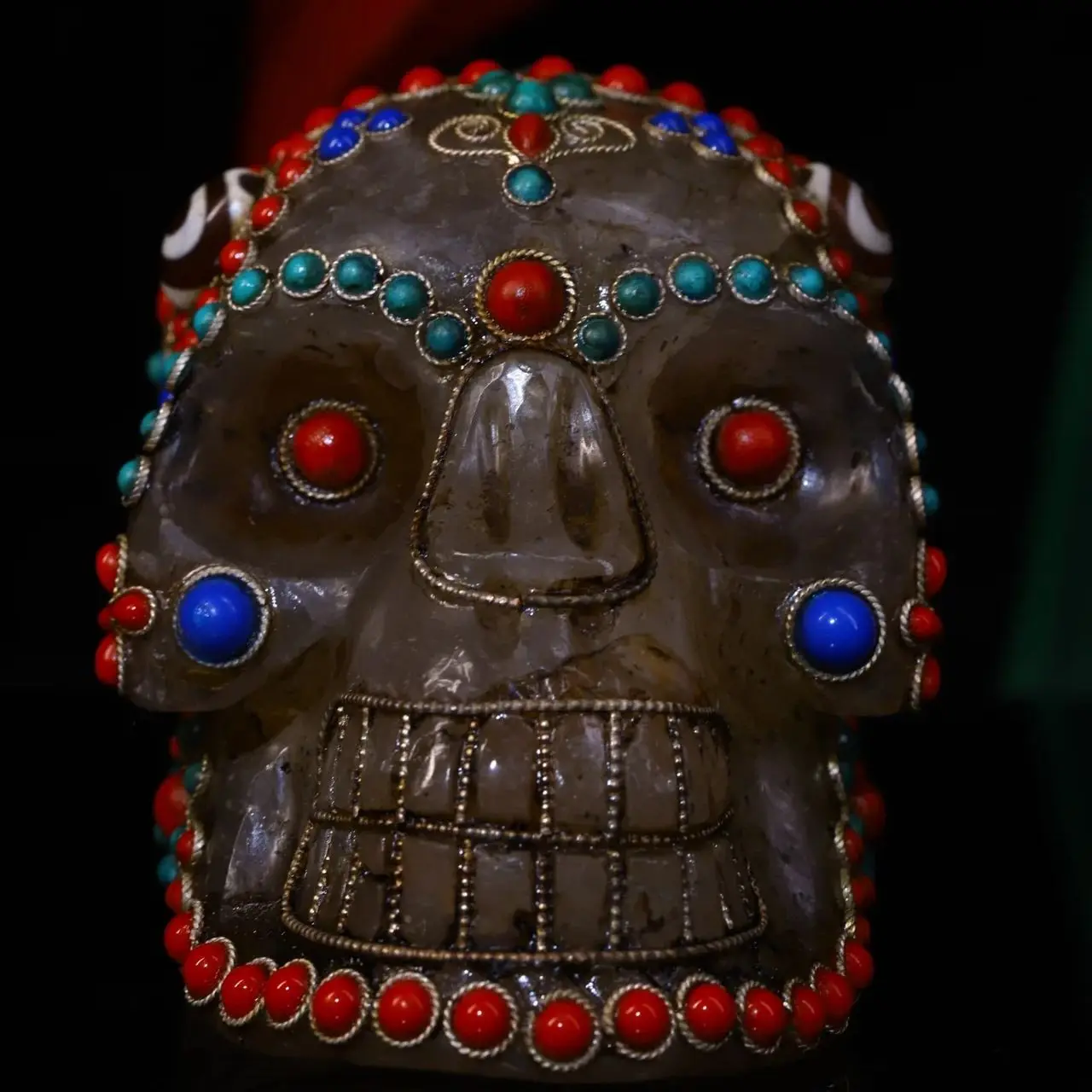 

Коллекция тибетских храмов 4 дюйма, старое натуральное Хрустальное мозаичное украшение циннабар, камень цзы, бусины с черепом, амулет Shri chitiпати, поклонение в зале