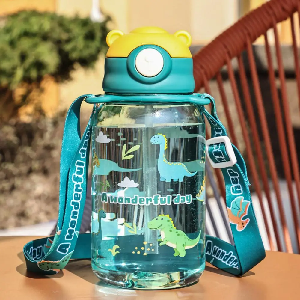 Cartoon Plastic Mug 650ml Cute Cartoon Kids Water Bottle Outdoor Portable Leakproof Strap Straw Water Cup