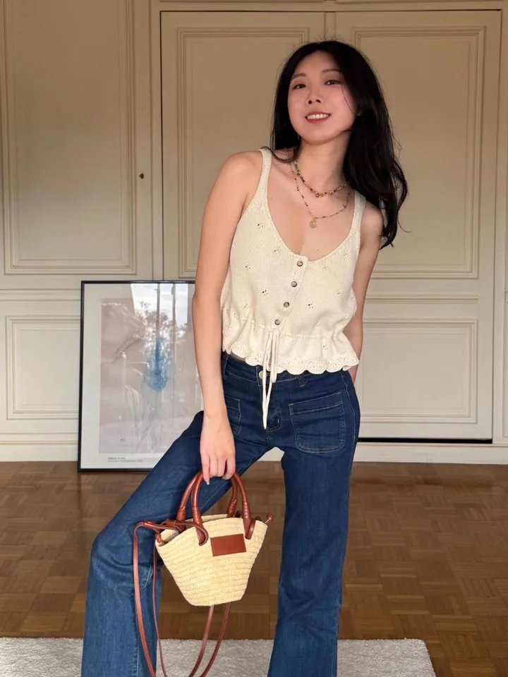 Vintage Style Straw Baskets Bag Raffia Circle Rattan Material Woven Shoulder Bag Handmade Woven small Beach Bag