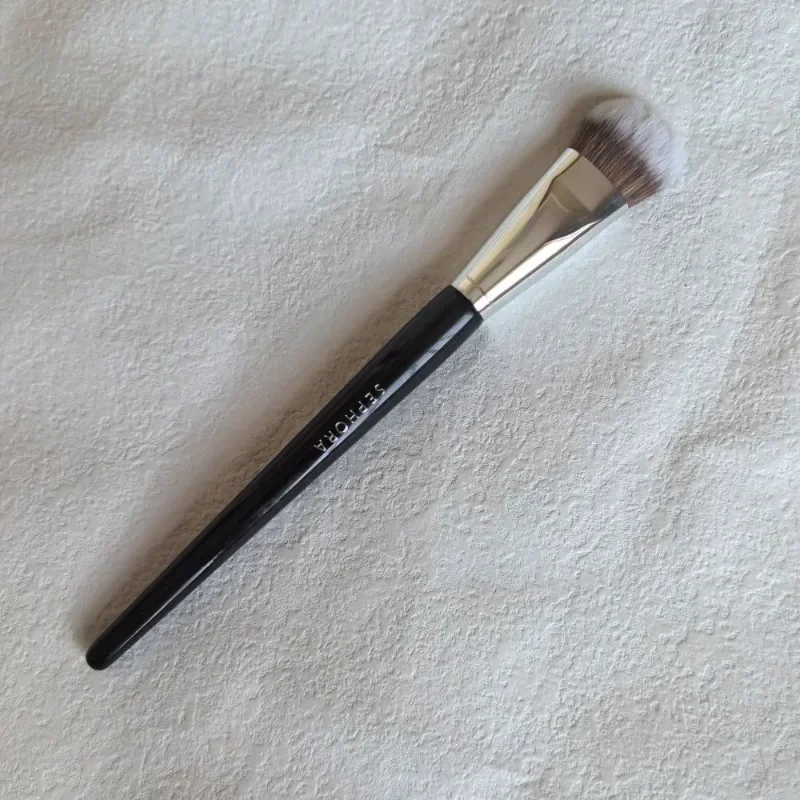 Description Picture 4 of itemProfessional Foundation Brush 47 Broom Head Liquid Foundation Shadow Repairing Brushes Women Face Base Makeup Beauty Tools