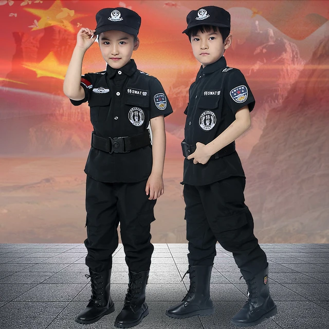 Dress Up America Kids SWAT Costume - Deluxe SWAT Police Officer Dress-Up  Set For Boys & Girls