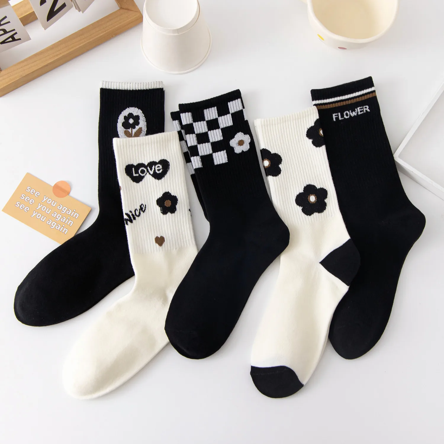 

5 Pairs 1 Lot Women Socks Pack Cotton Middle Tube Short Crew Socks Set Girls Sweat Style Cute Checkerboard Flower Ladies Sox