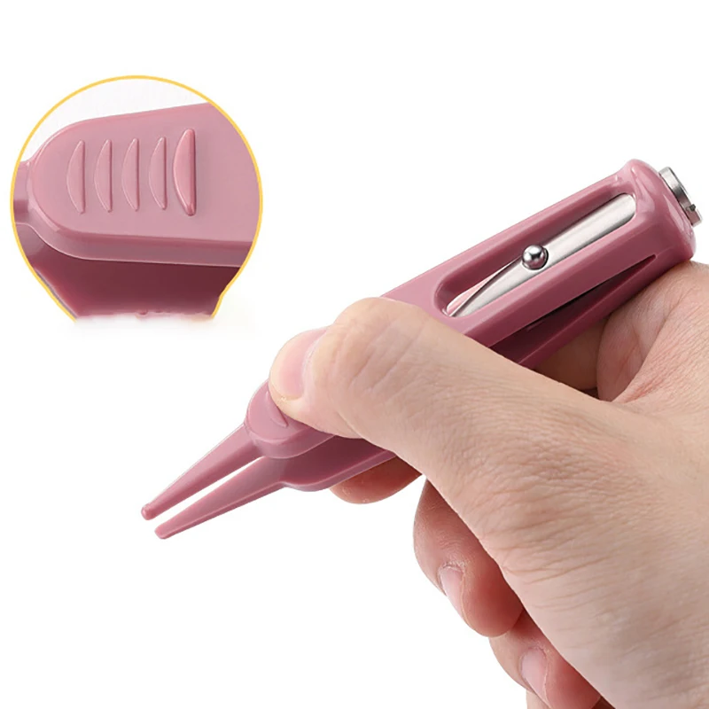 Nasal Tweezer Baby Dig Booger Clip Infants Clean Ear Nose Navel Safety Tweezers With LED Light