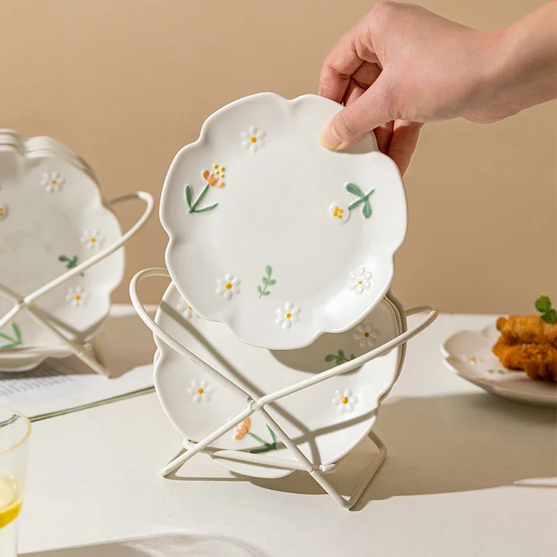 MDZF Ceramic Plates Set 6 Inch Small Dinner Plate for Dessert Appetizer Salad Dishwasher and Microwave Safe Set of 6 Chic ceramic dish