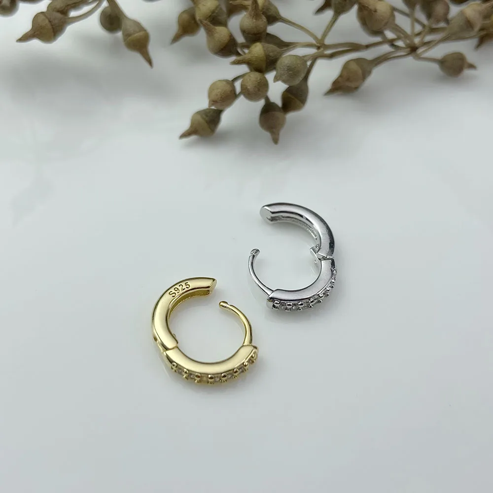 Set 16 Paia Orecchini Minimalisti In Acciaio: Perno E Cerchi Per Cartilagine, Elica, Trago E Lobo. Idea Regalo Per Lei E Lui, Confezione Elegante.