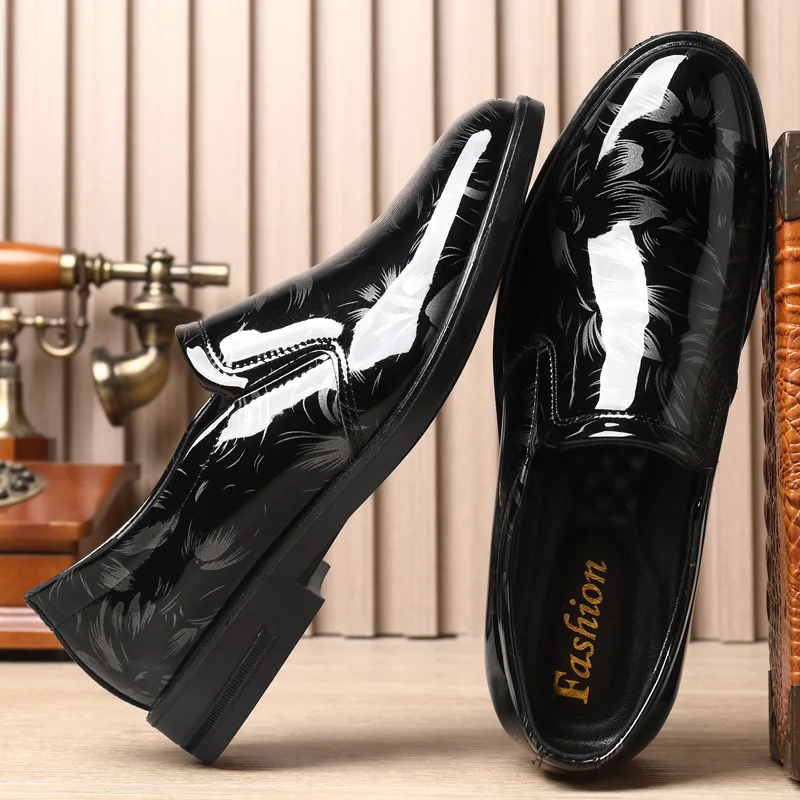 202 New Leather Shoes for Men Floral Pattern Men's Formal Shoes Luxury Business Oxford Male Office Wedding Flats Mocassin Homme 2