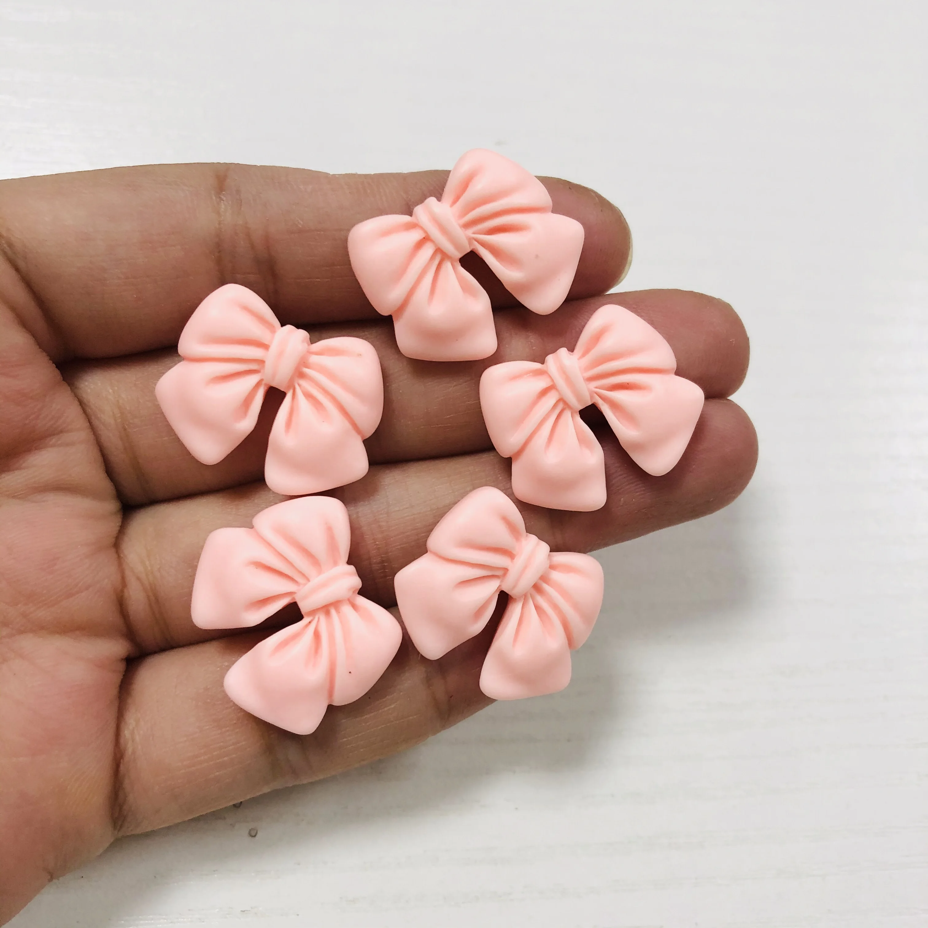 10Pcs 귀여운 달콤한 도파민 활 수지 장식 Bowknpt 네일 아트 매력 Diy 정크 전화 케이스 헤드셋 액세서리 매니큐어 용품