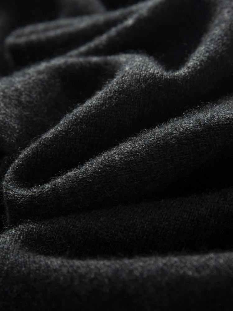 Cashmere Skirt Packaging