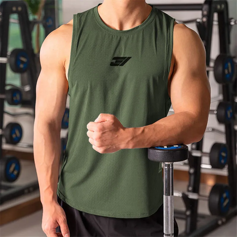 2024 Men Bodybuilding Tight Running Tank Tops Summer Jogger Workout Sleeveless Gyms shirt Men Sports Vest Fitness Brand Man Vest