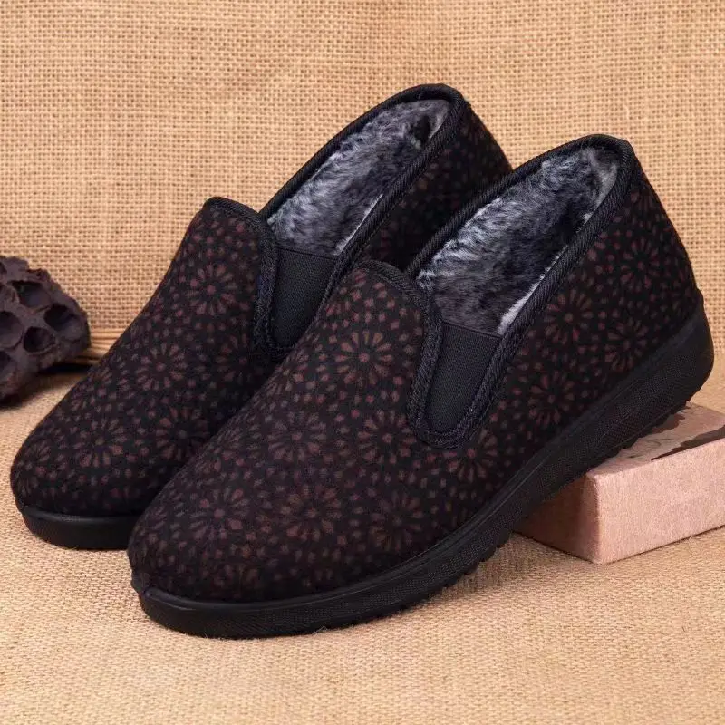 

New winter cotton shoes for the 2024 mother cotton shoes with extra fleece for the elderly warm shoes soft soles non-slip flat g