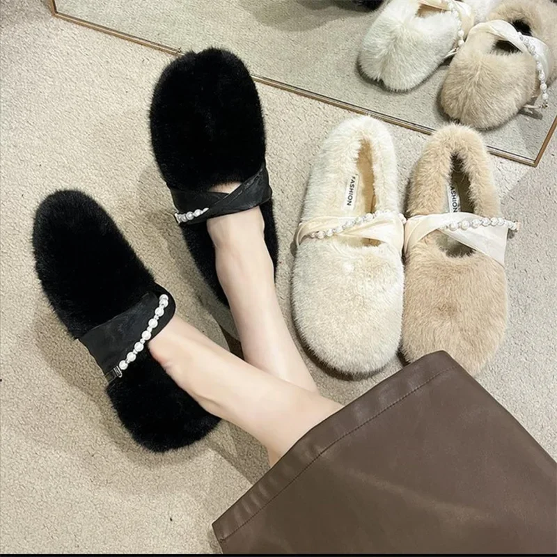 Flat bottomed plush shoes, wearing soft bottomed warm soybean cotton shoes
