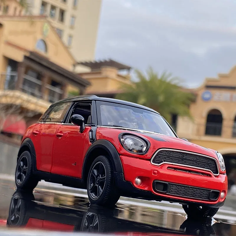 1/24 Mini Countryman Alloy Car Model MINI Coopers Simulation Diecasts Metal Toy Vehicles Car Model Collection Childrens Toy Gift 3
