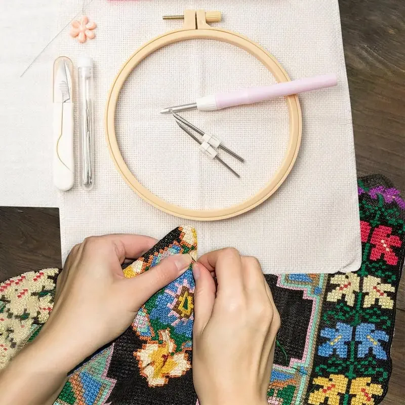 Embroidery Kit Punch Needle Stitching Tool Magic Embroidery Needle Pen Weaving Tool Knitting Sewing Tools for DIY Carpet Insole