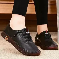 New casual wear-resistant, lightweight, soft and comfortable flat-soled outdoor loafers, slip-on women's sports and casual shoes - Image 2