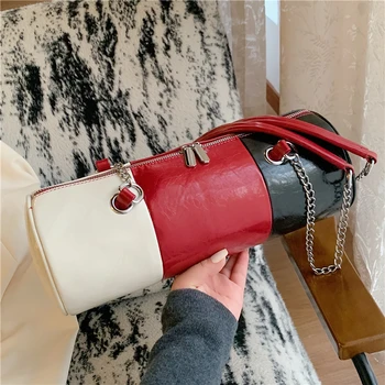Borsa a tracolla a catena alla moda Borsa in pelle PU a contrasto di colore Zaino portaoggetti di grande capacità Zaino da viaggio versatile per donna