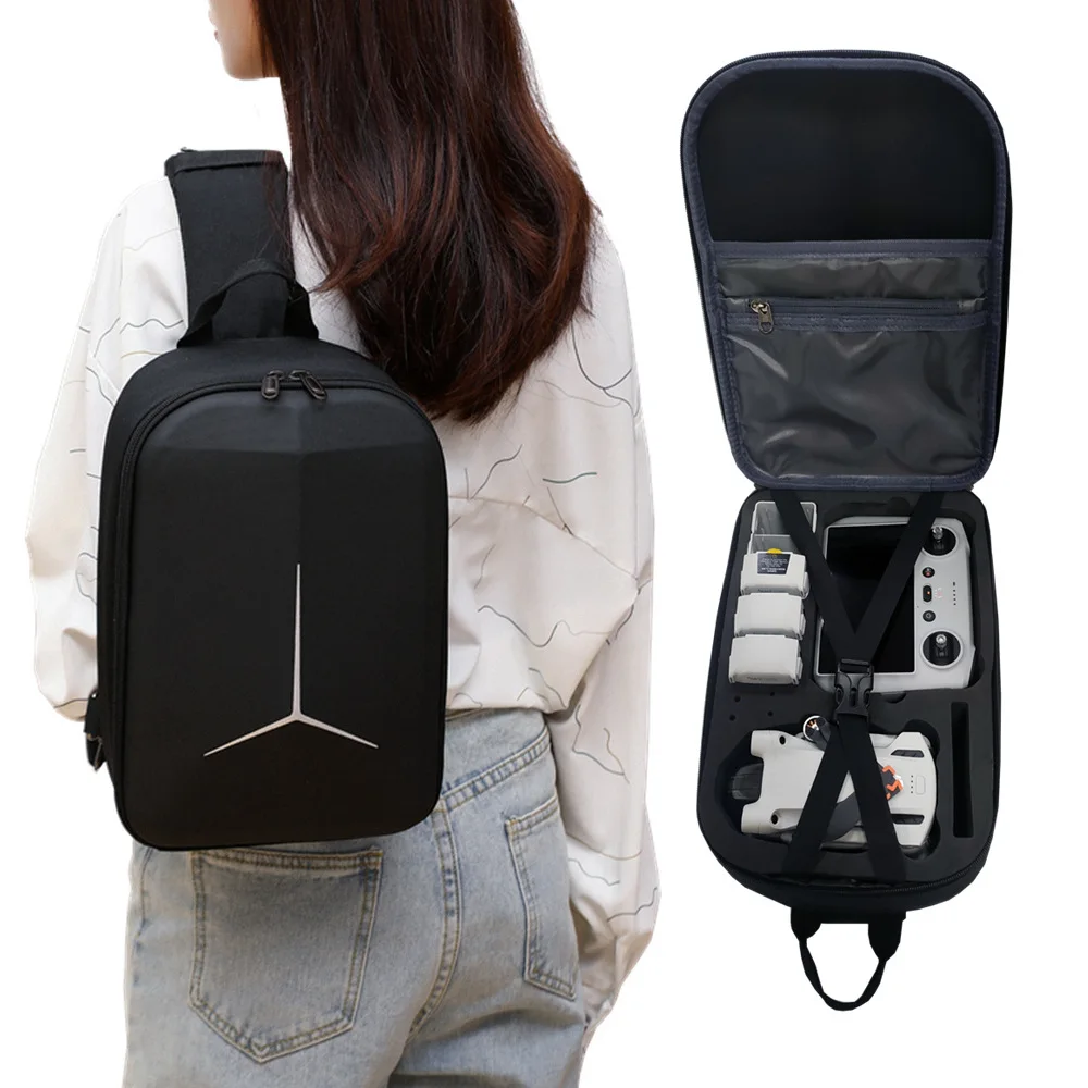 Sac de rangement bandoulière pour DJI Mini 3 Pro ouvert montrant le drone et les accessoires