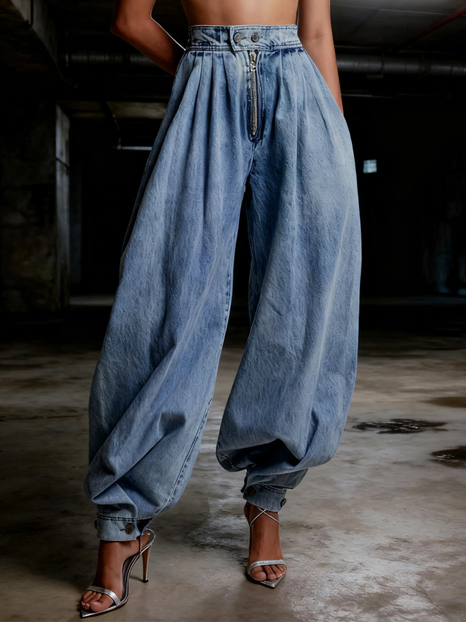 Women s High Waist Wide Leg Denim Jeans with Pockets and Belt Loops - Casual Baggy Harem Pants in Solid Color