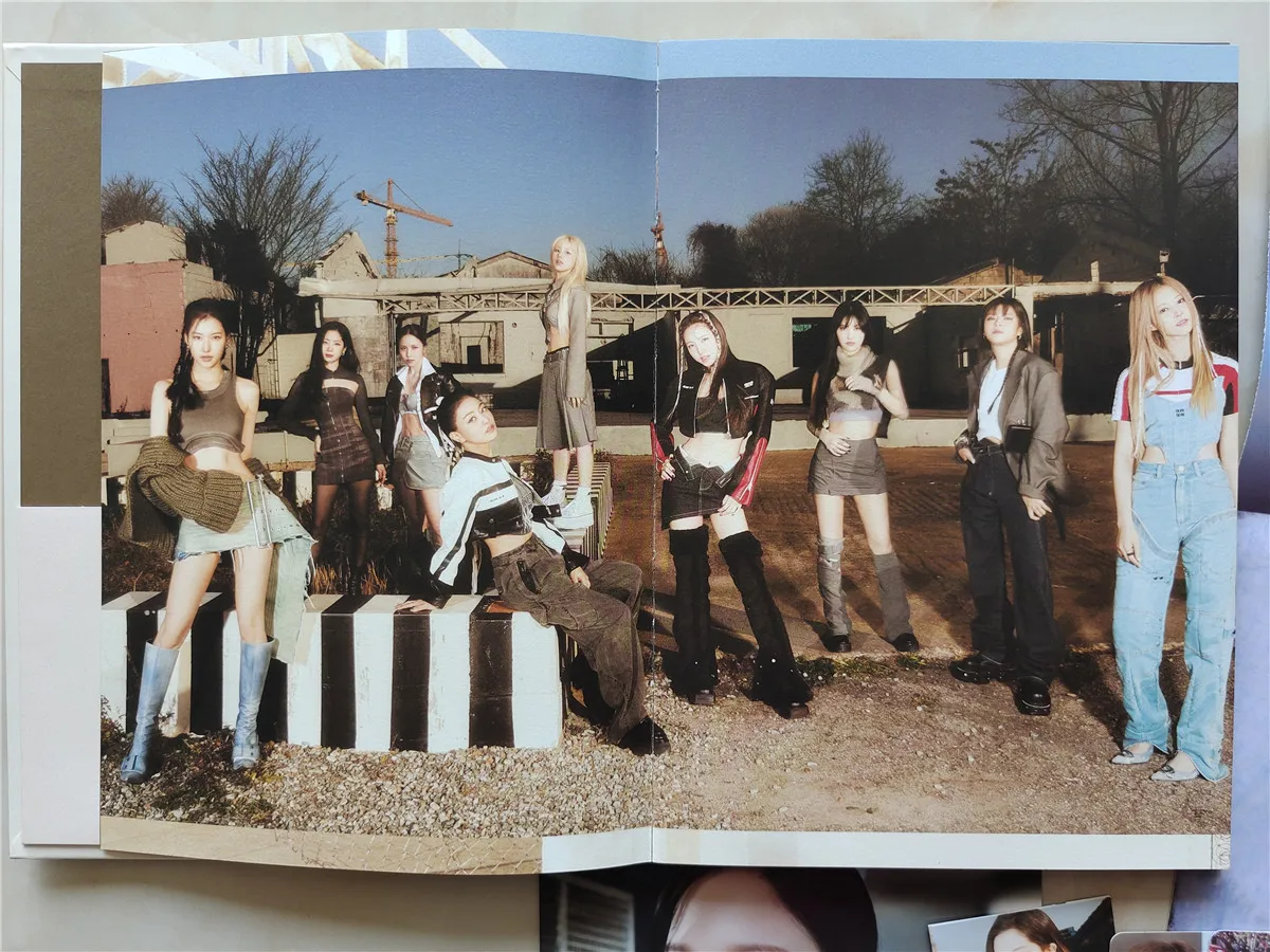 Signed Album12th TWICE READY TO BE Na Yeon Yoo JungYeon Momo