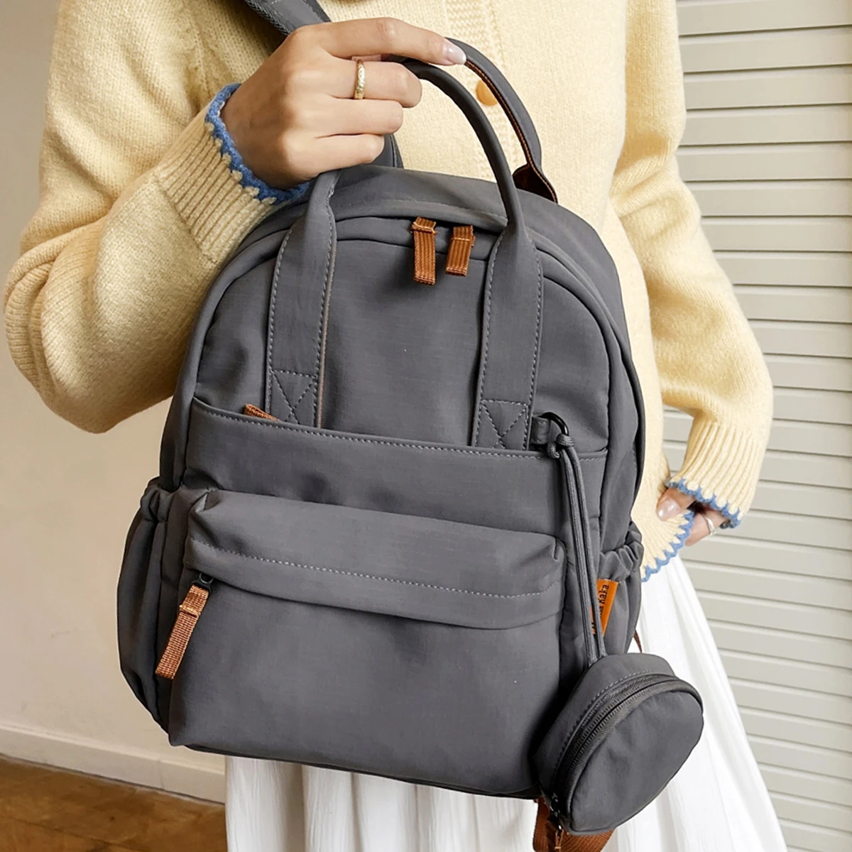 Original Fashionable Commuter Backpack for Women, Niche Backpack for College Students, Simple and Lightweight Travel Backpack, School Bag for High School and Middle School Students, Outing Bag