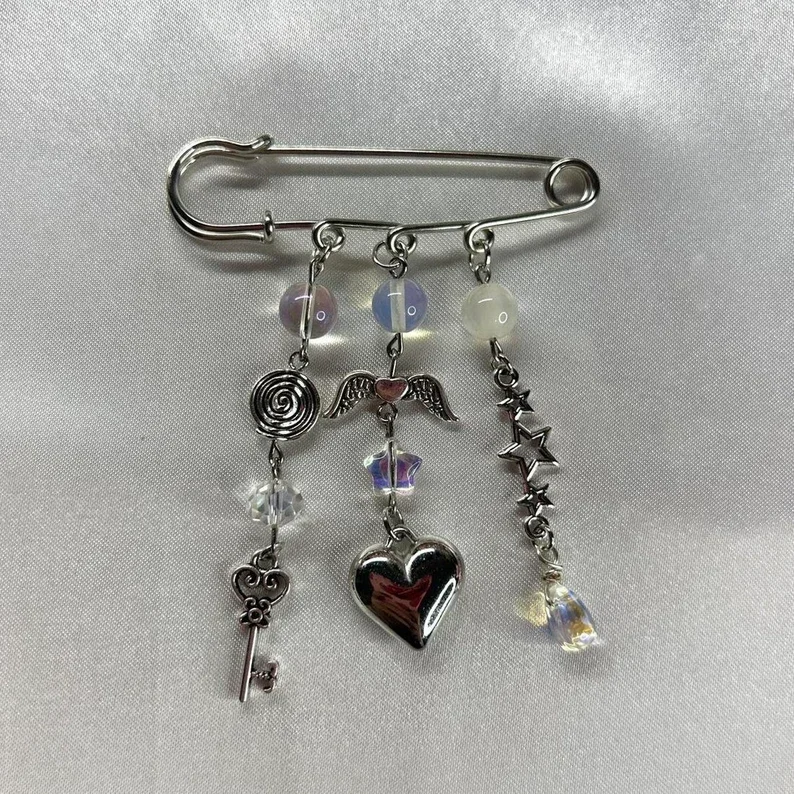 Beaded Bag Pins Bag accessories safety pin bag charm coquette core cottage core y2k gifts for valentines day Pearl Beaded Brooch Enamel Pins Enamel Brooch Metal Brooch