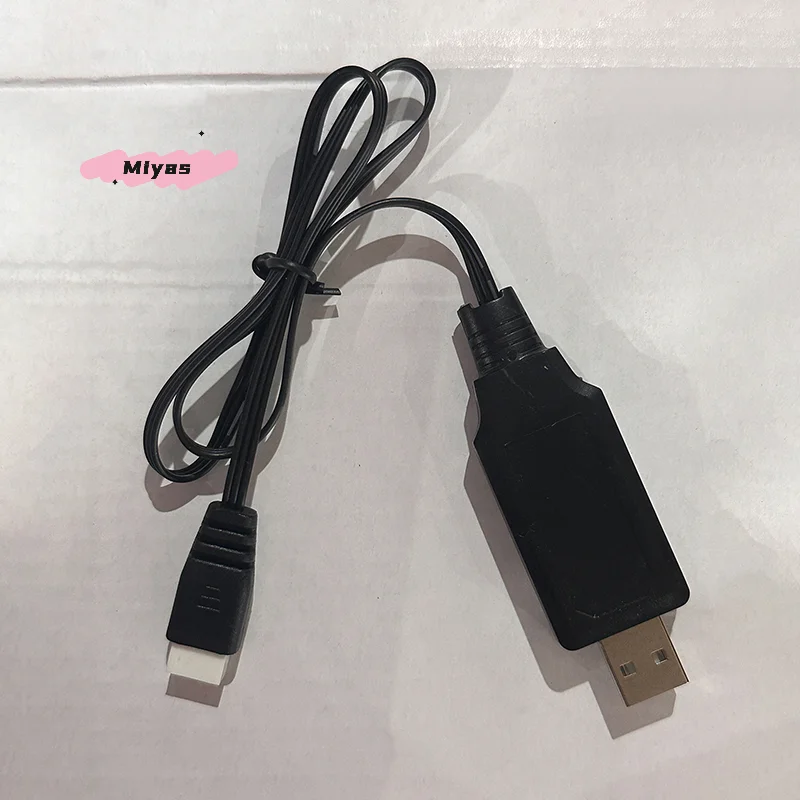 Vue rapprochée du câble de charge équilibré 7.4V avec ses connecteurs pour batterie drone LiPo 2S.