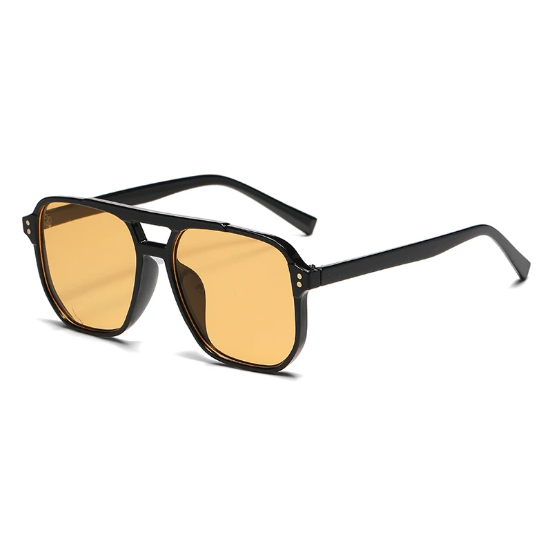 Vintage Oversized Pilot Sunglasses with Yellow Lenses – Unisex Eyewear