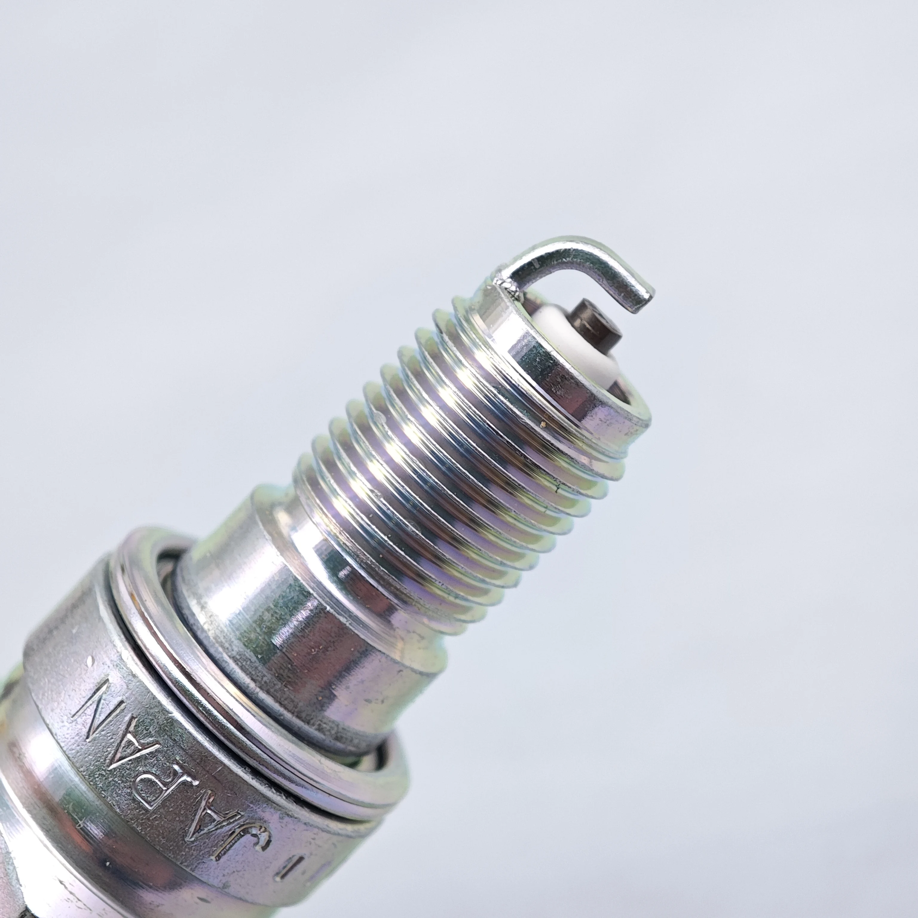 4pcs Original Motorcycle Spark Plug CR9EH-9 7502 Half Tooth Fits CB400 CBR600 Bumblebee VTR250 OEM 98059-59916