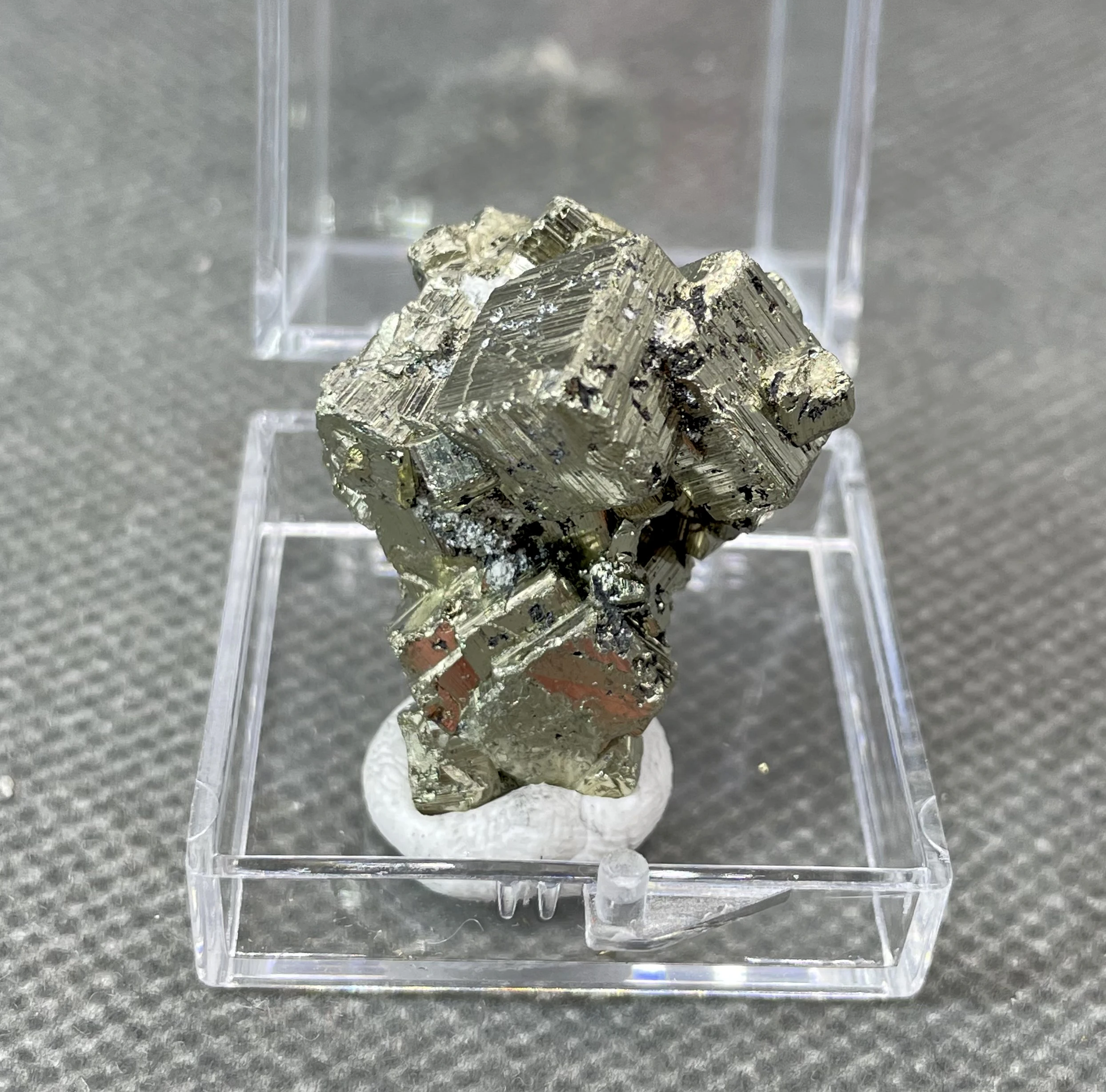 Tormalina Con L'esemplare Del Minerale Di Pollcue Fotografia Stock - Immagine di scaricare Tormalina Con L'esemplare Del Minerale Di Pollcue Fotografia Stock - Immagine di scaricare