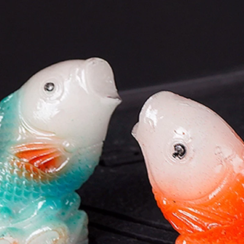 Creative Resin Cute Color Changing Fish Shape Ornament, Micro Landscape Tea Pet Indoor Desktop Decorations Accessories Play, 1Pc