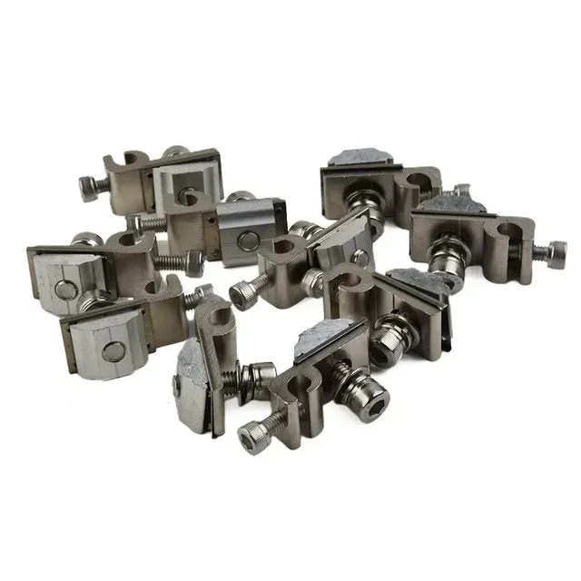 Solar Panel Mounting System With Standard Grounding Clip Suitable For Various Metal Carriers And Photovoltaic Systems 2