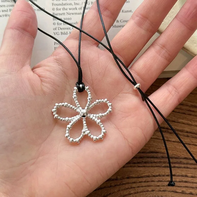 Nuevo diseño Simple, collar con colgante de flores de Margarita