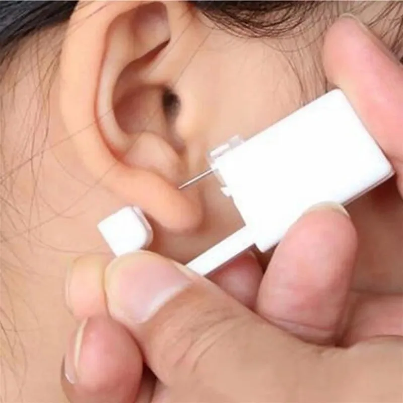 4MM 2PCS Disposable Sterile Ear Piercing Kit Cartilage Tragus Helix Piercing Gun No Pain Piercer Tool Machine Set Stud Jewelry