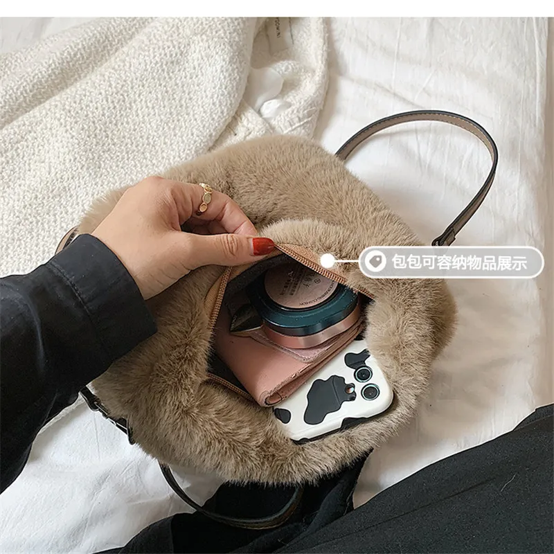 Winter Shoulder Bag Soft Fluffy Faux Fur Bags Women Solid Color Plush Handbag Casual Zipper Fuzzy Square Street Messenger Bag