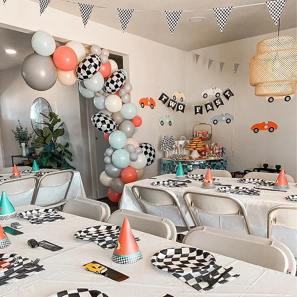 1set 180x108cm Black White Tablecloths Racing Car Theme Party Dispossible Tableware Checkered Flag Kids Birthday Party Supplies