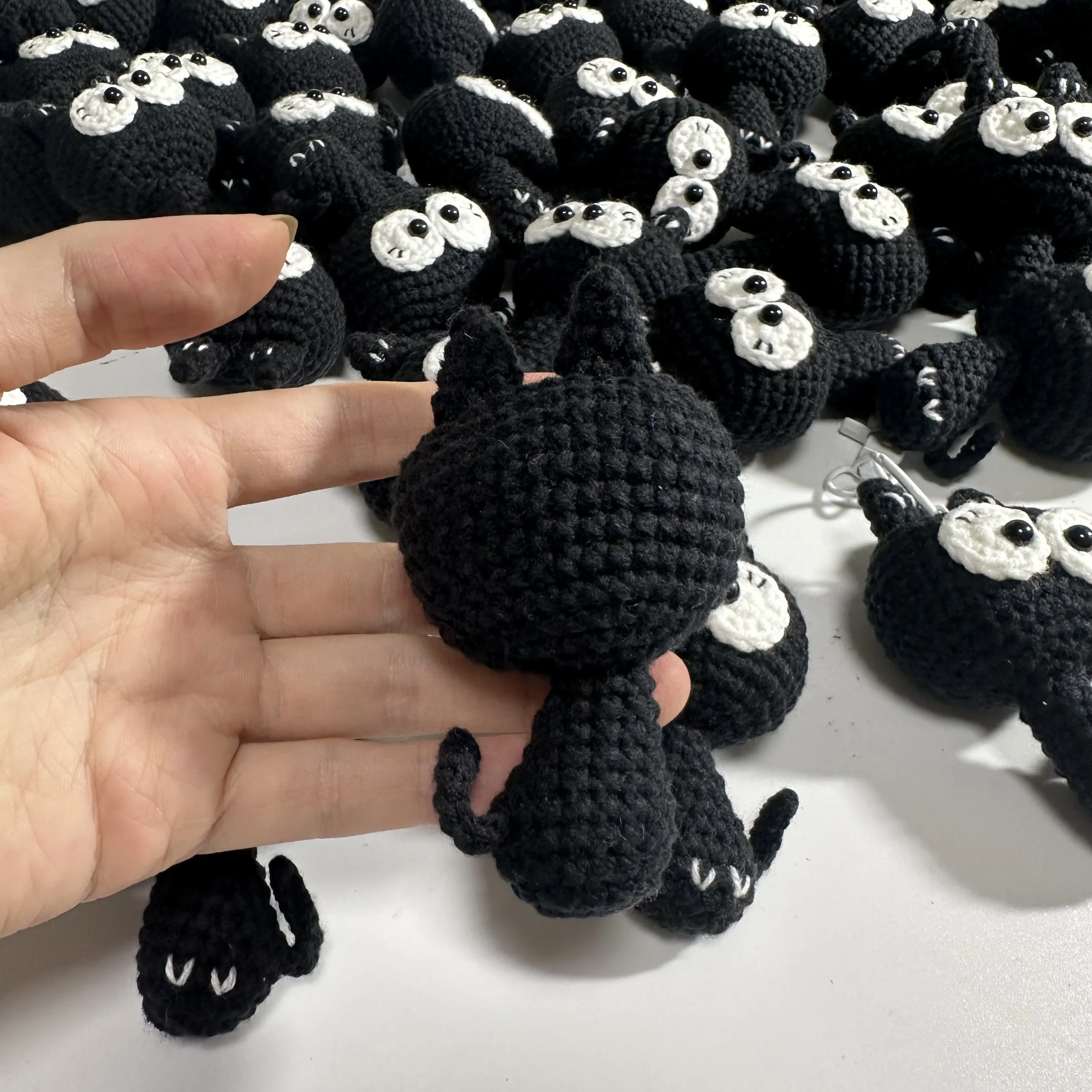 Mini Gatto All'Uncinetto Fatto A Mano, Positivo E Blu, Portafortuna Antistress - Regalo Per Amanti Dei Gatti