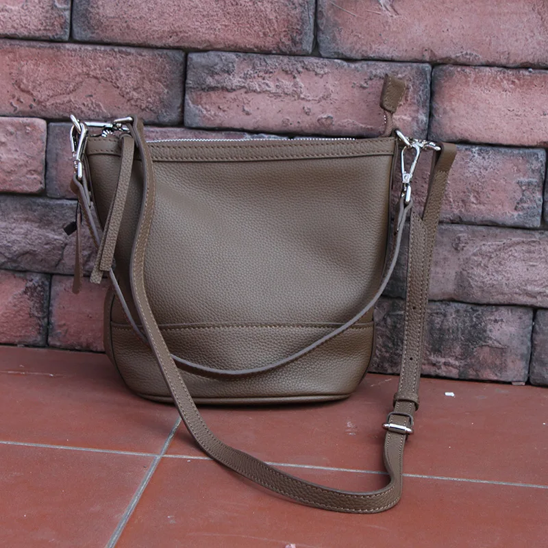 Soft Cowhide Leather Bucket Bag for Women Shoulder Bag Soft Ladies Casual  Crossbody Bags (Color : Gray1)