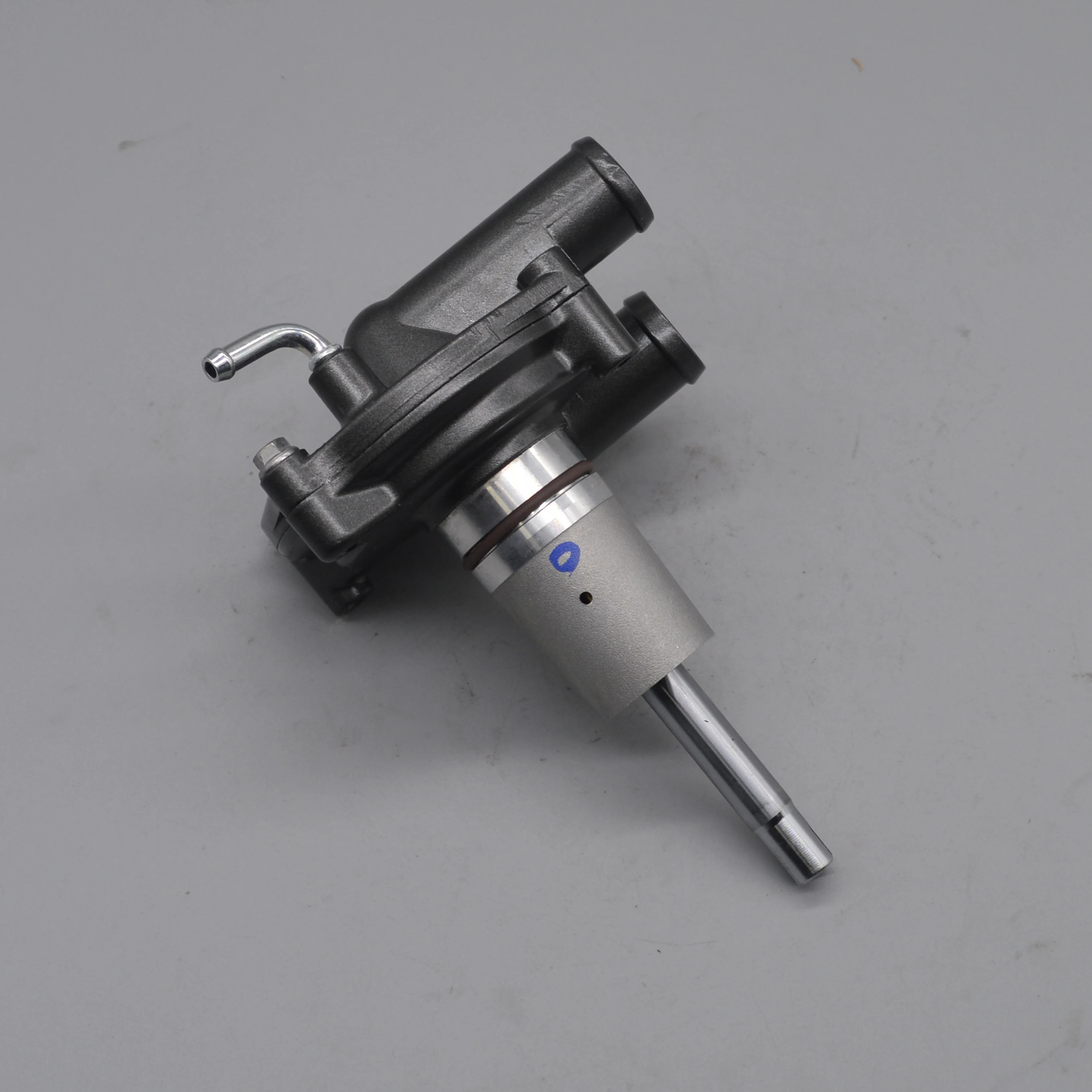 Motorcycle Parts Water pump Assembly For Benelli BN600 TNT600 Stels 600 Keeway RK6 BN600GT TNT600GT STELS600GT / BN TNT 600
