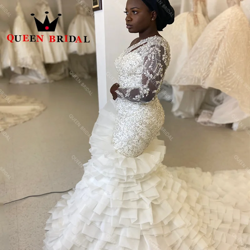 Рисунок 6 - Изысканные свадебные платья с блестками и кристаллами