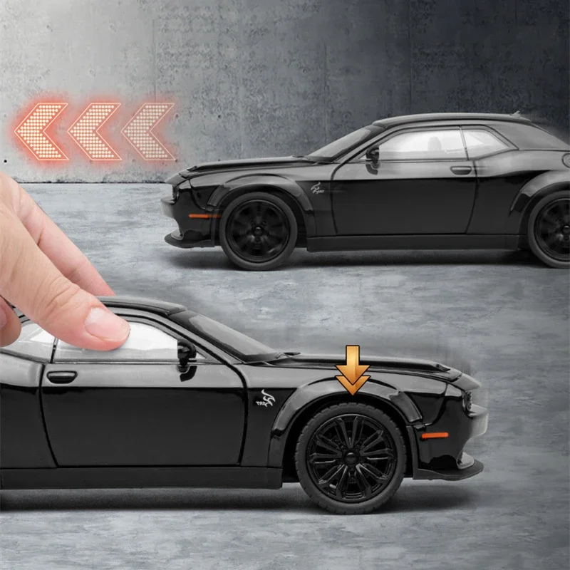 1:24 Dodge Challenger SRT Hellcat Alloy Modified Racing Car Model Diecasts Metal Sports Car Model Sound and Light Kids Toys Gift 6