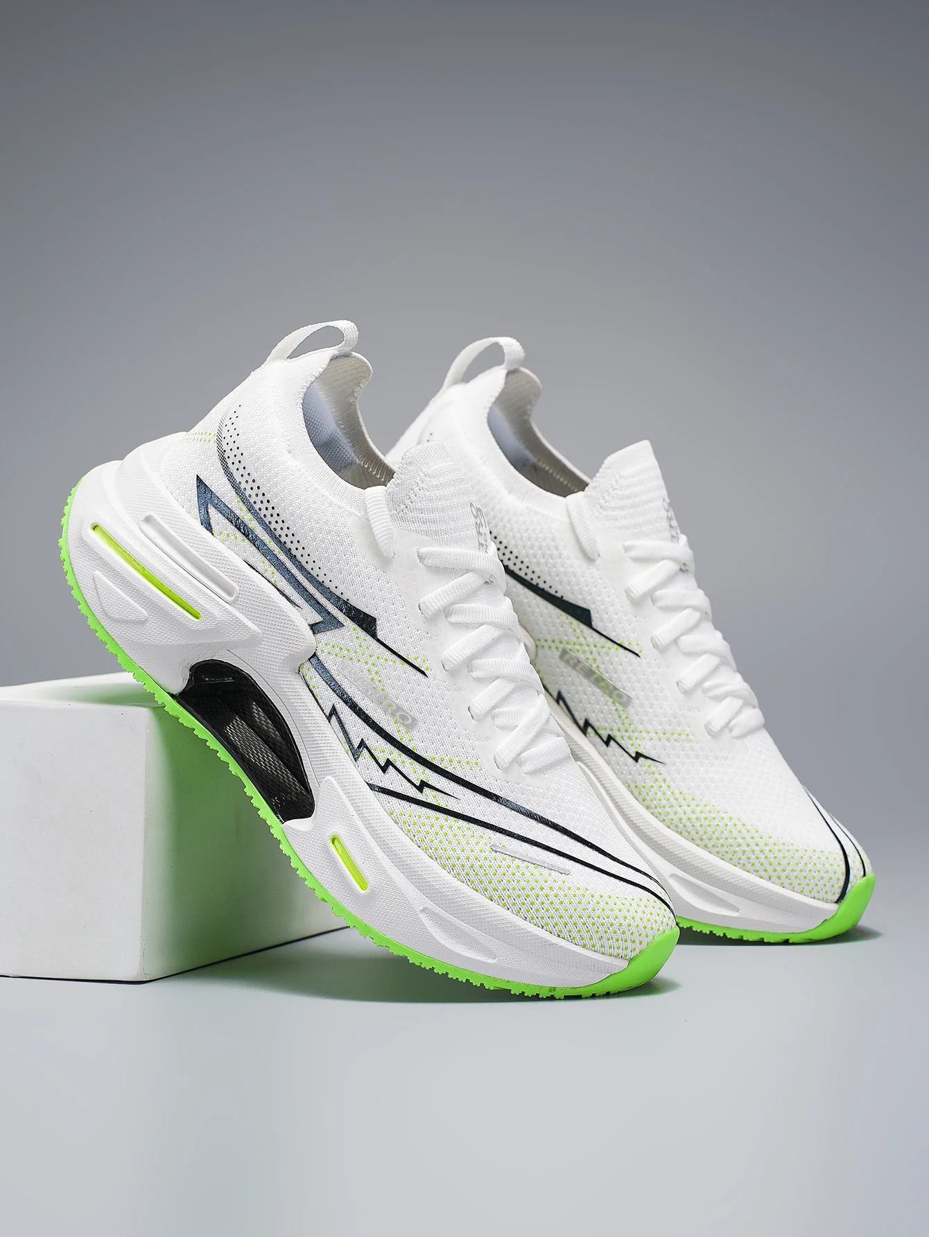 Herren-Sportschuhe in großen Größen, Outdoor-Wanderschuhe, bequeme, lässige, vielseitige, modische Trainingsschuhe für Paare – Detail 9