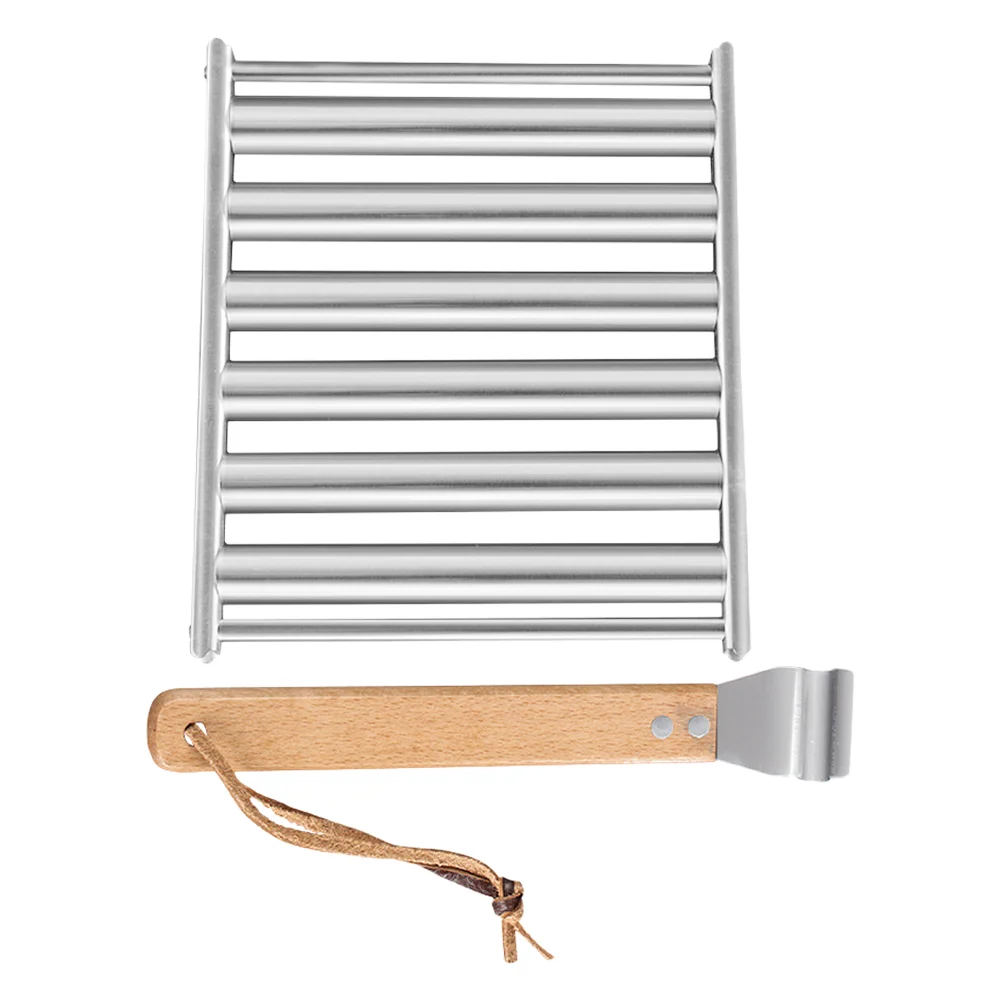

1 Set of Barbecue Roller Sausage Roll Rack Camping Barbecue Sausage Grill Roller with Handle Skewers Set