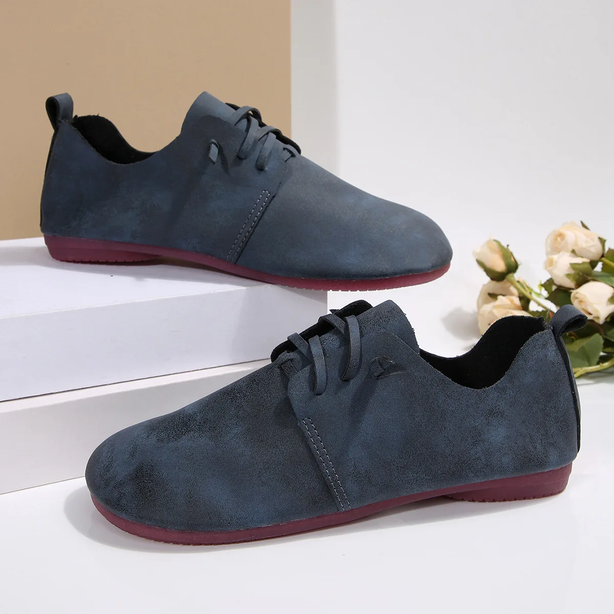 New Women's Flat Shoes Fashion Round Toe Flats Lightweight Lace-up Single Shoes Outdoor Casual Shoes 2025 New