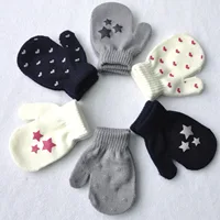 Cute Star Baby Gloves Winter Warm Kids Anti-grasping Glove Bag Cover Cartoon Heart Toddler Girl Boy Full Finger Mittens 2