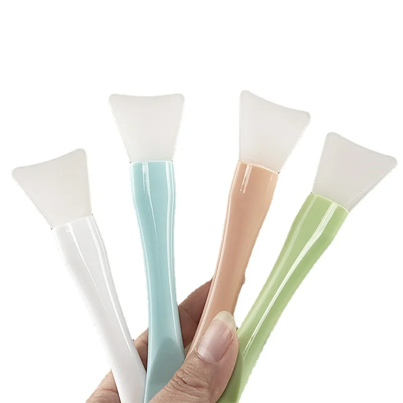 Cosmetic Spatula Knife Type Silicone Soft Head Women Curved Scoop Makeup Mask Cream Spoon Eye Cream Stick Face Beauty Tool