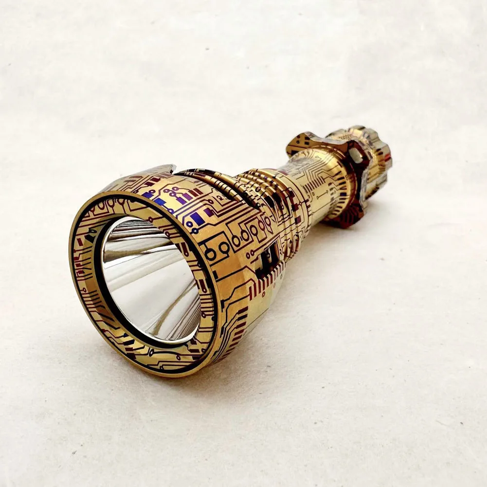 Manker Striker MINI Torcia tattica ricaricabile, raggio da 635 lumen da 430 m, batteria 14500, più colori disponibili, EDC 39 Manker Striker MINI Torcia tattica ricaricabile, raggio da 635 lumen da 430 m, batteria 14500, più colori disponibili, EDC 39