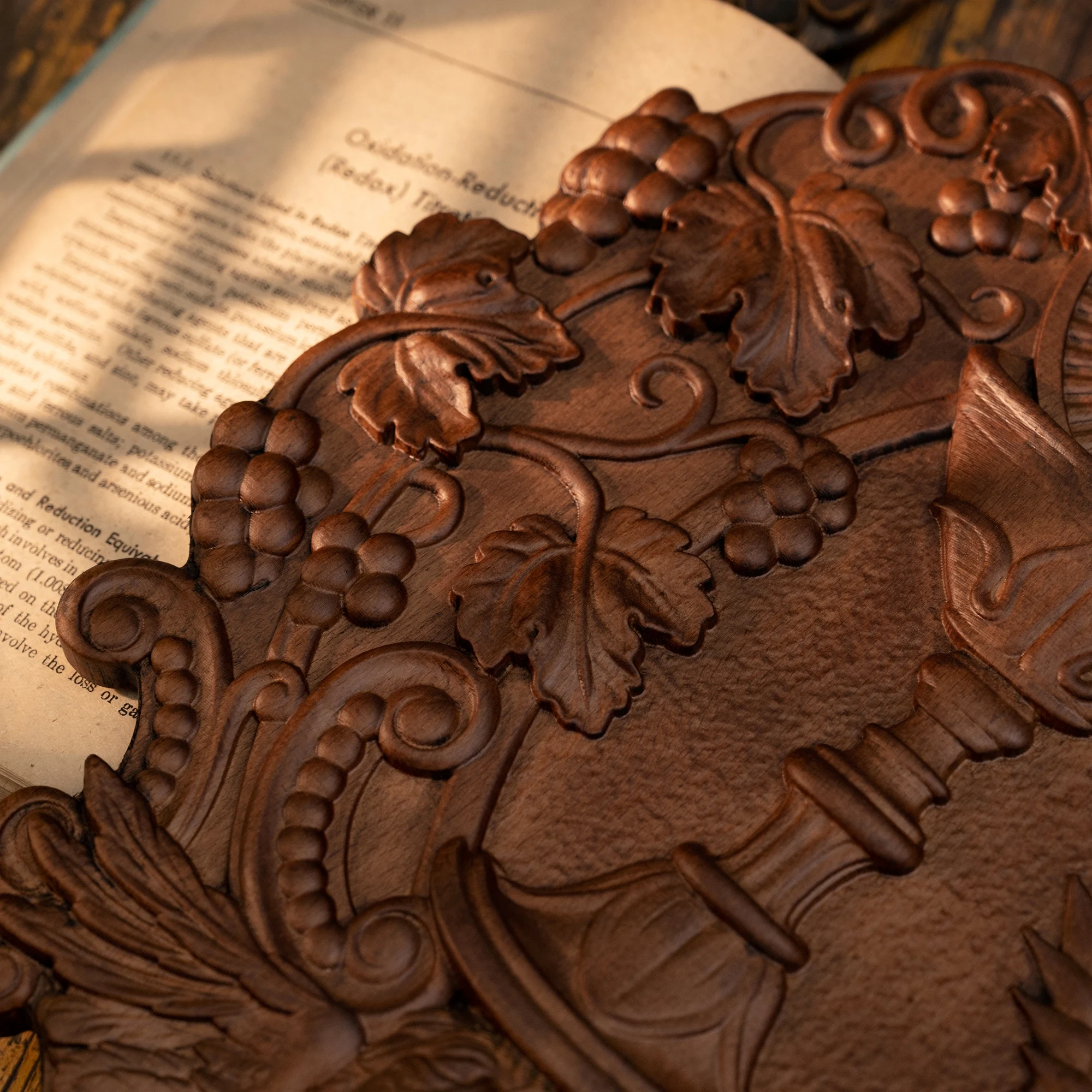 First Communion Carved Wood Medal for Wall Decorations, Holy Communion Gifts, Christian Art