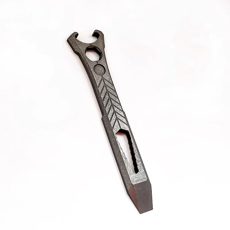 

1PC EDC Titanium Alloy Crowbar Tools Hand Outdoor Camping Multifunction Bottle Opener EDC Tools