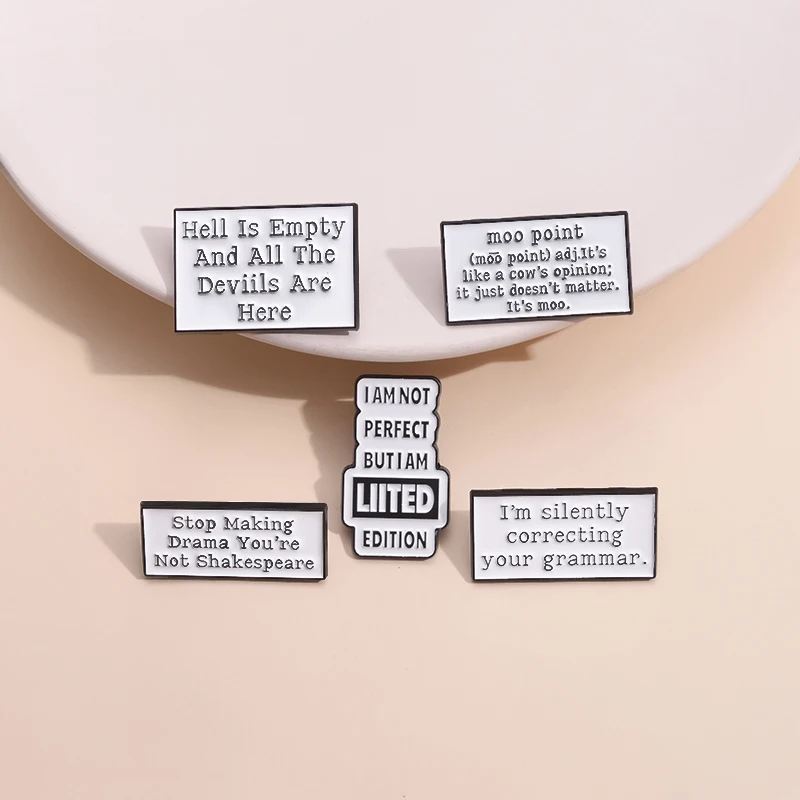 

I'M Silently Correcting Your Grammar Enamel Pin Self-Deprecating Phrase Brooch Lapel Badge Backpack Funny Jewelry For Friends