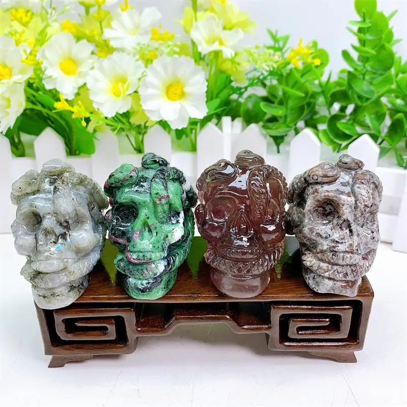 

5.5cm Natural Crystal Snake Skull Hand Carved Crystal Crafts Healing Gem Family Home Decoration Craft Gift 1pcs